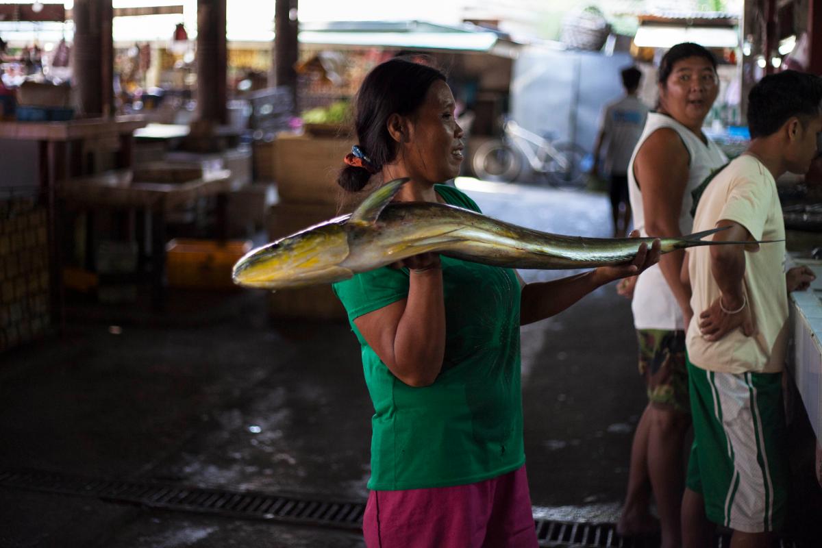 Family Fishing Fun - Filipino Journal